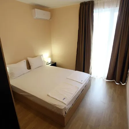 Messembria Hotel 3*